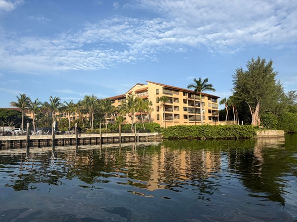 1036 Us Highway 1 APT 221, North Palm Beach, FL