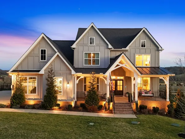 7033 Fiddlers Glen Dr, Arrington, TN 37014