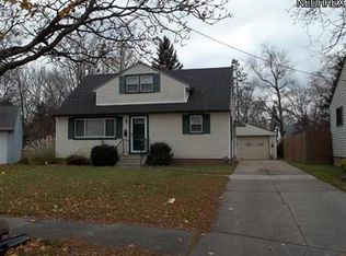 513 Briar Ln, Bedford, OH 44146