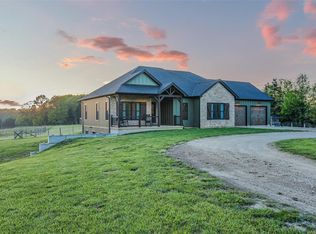 5769 Saint Johns Rd, Villa Ridge, MO 63089