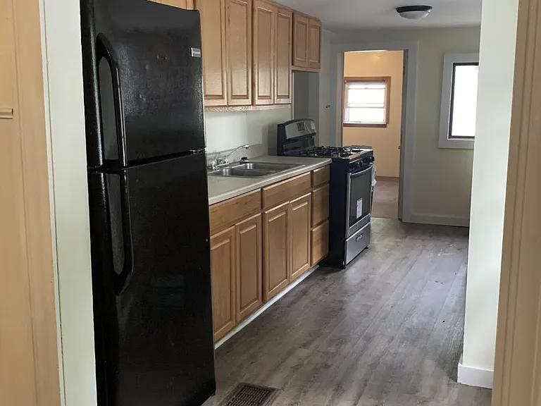 141 W Cayuga St — Photo 1