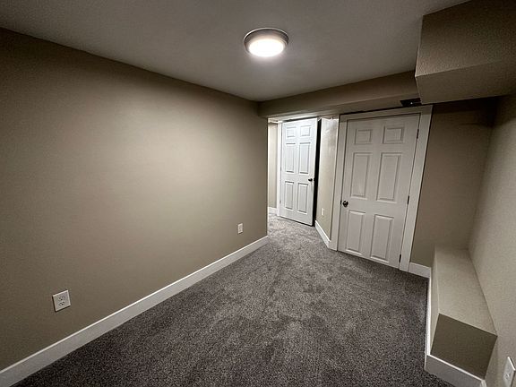 5th image of 224 SW 6th St #4429fc3b1