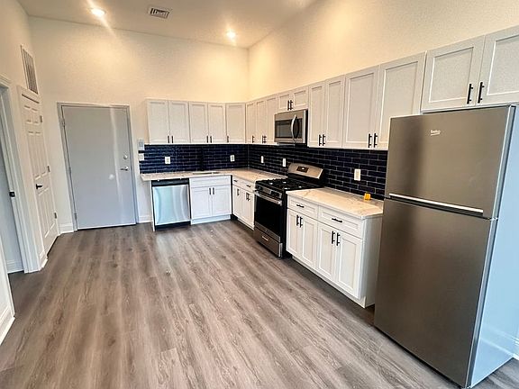 2nd image of 901 Quarry St #208