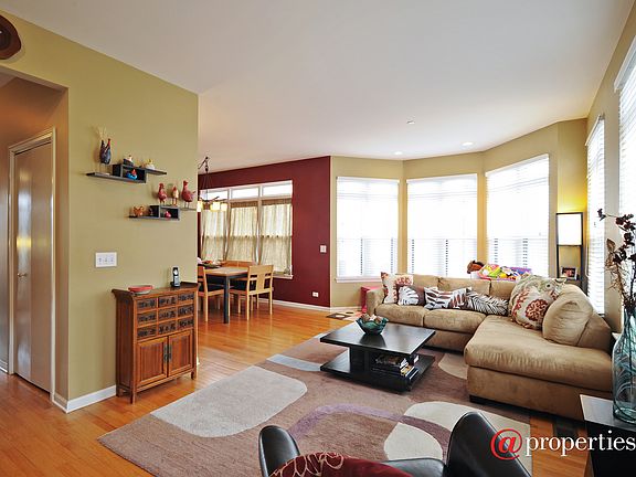 Living Room / Dining Room