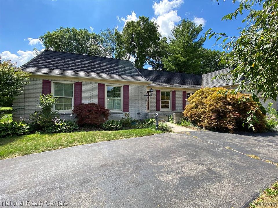 1st image of 6873 Post Oak Dr