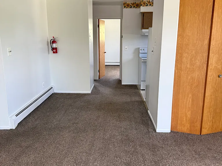 2406 Fort Park Blvd #5 — Photo 2