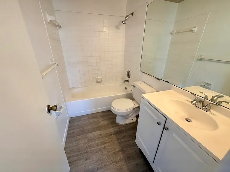 2305 Seaside Dr — Photo 13