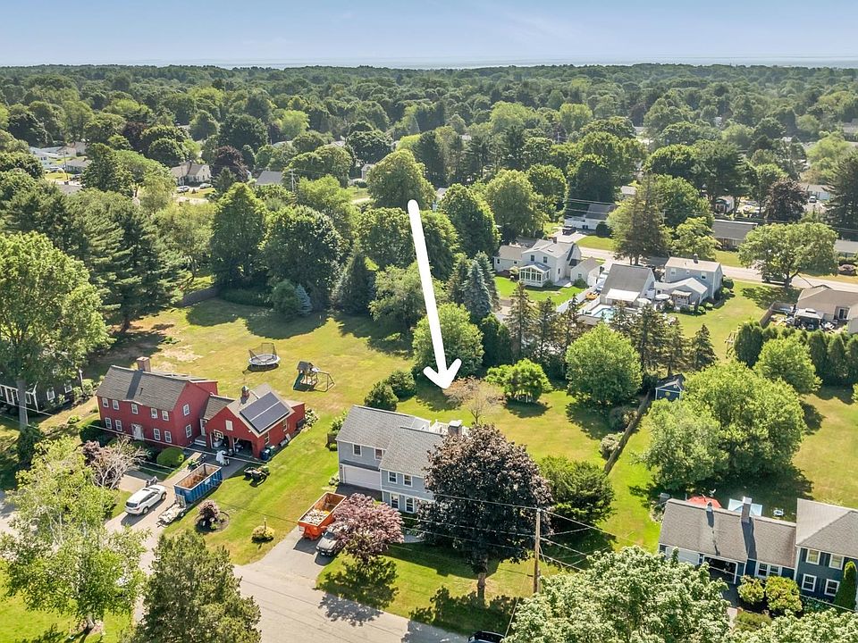 Hampton ② 要コメント 19 Windmill Lane, Hampton, NH 03842 | Zillow