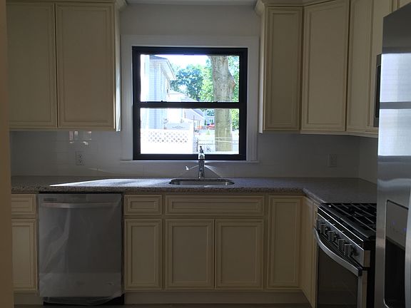 4th image of 62 Cornelia St