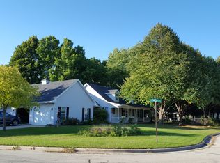 2922 Lumber Ln, Green Bay, WI 54313