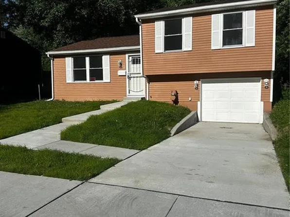 140 Ivanhill Rd, Toledo, OH 43615