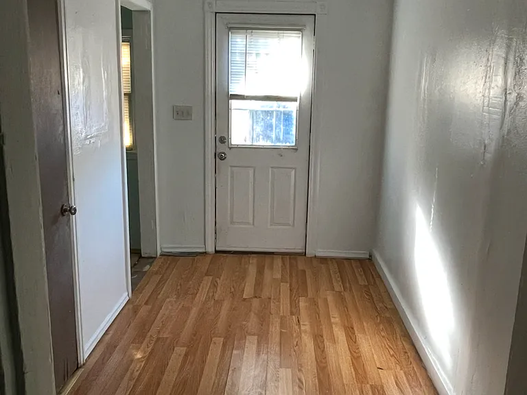 223 Main Ave — Photo 9