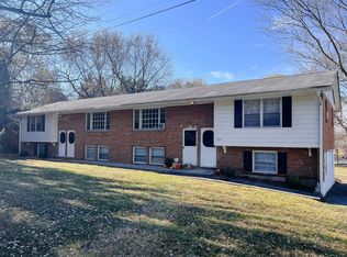625PB - 1605 Lark Lane -M, Blacksburg, VA 24060