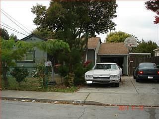 2nd image of 325 Cureton Pl