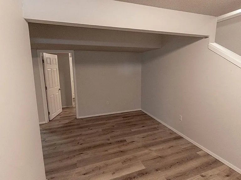 216 Wheaton Ct — Photo 21
