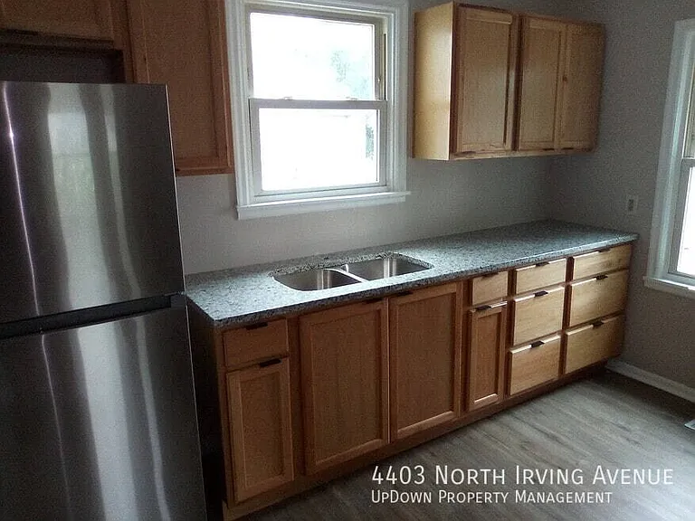 4403 Irving Ave N — Photo 4