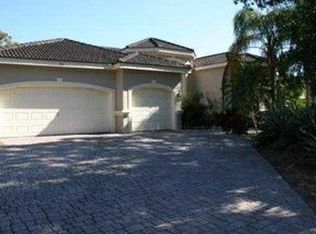 9515 Parkview Ave, Boca Raton, FL 33428