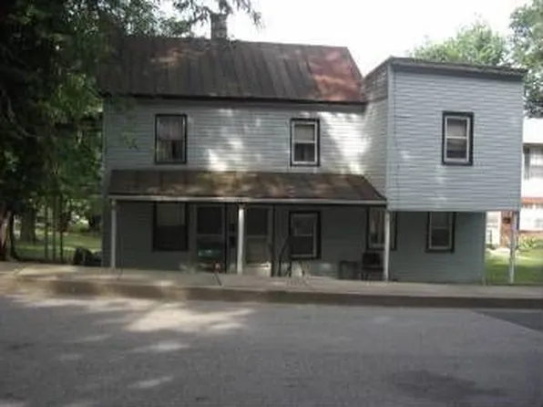 70 Charles St, Westminster, MD 21157