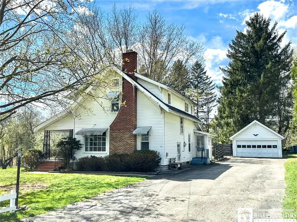 1531 Clyde St, Jamestown, NY 14701