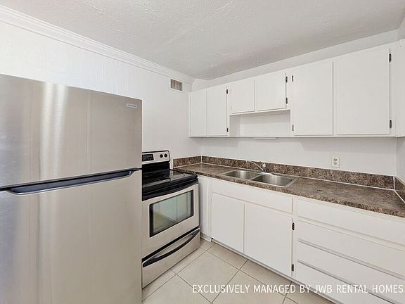 3rd image of 1606 King St #1ed08aed7