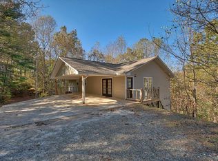 122 Hemlock Ln, Clayton, GA 30525