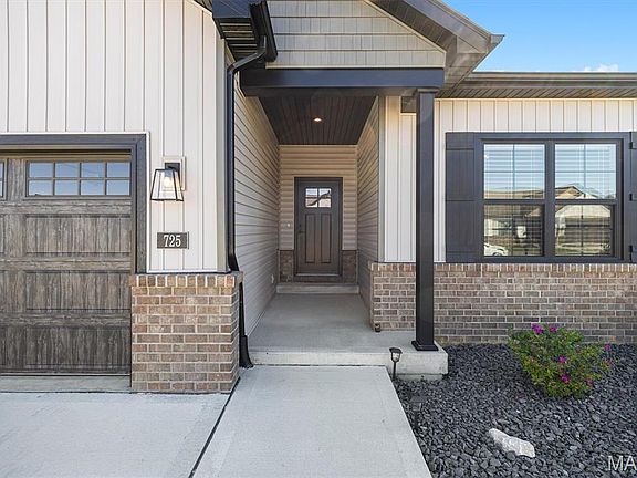 2nd image of 725 Connor Cir