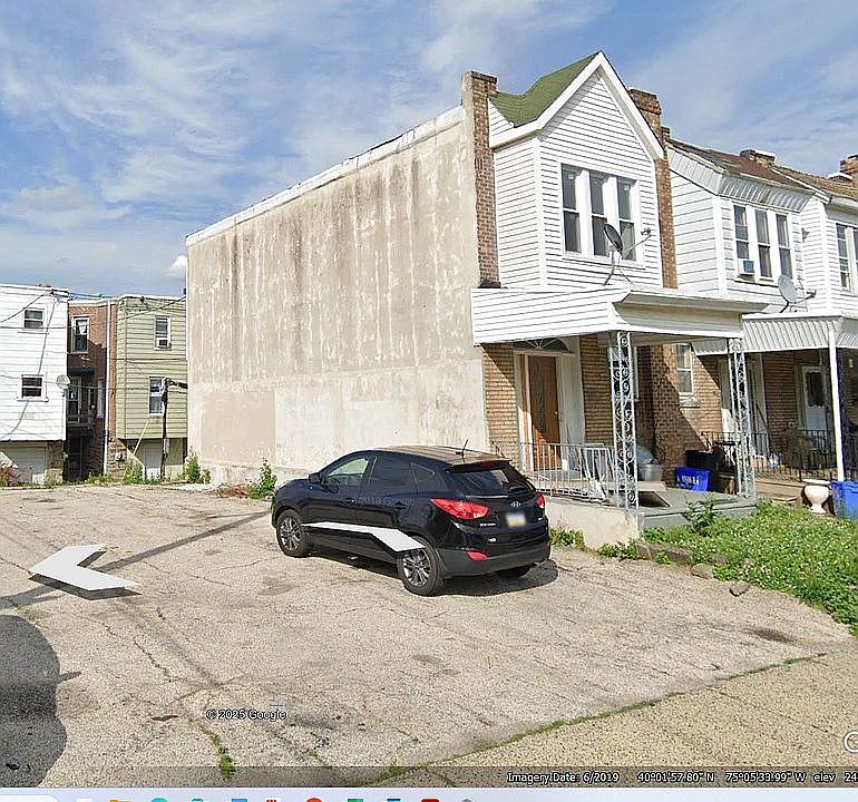 2nd image of 837 Granite St