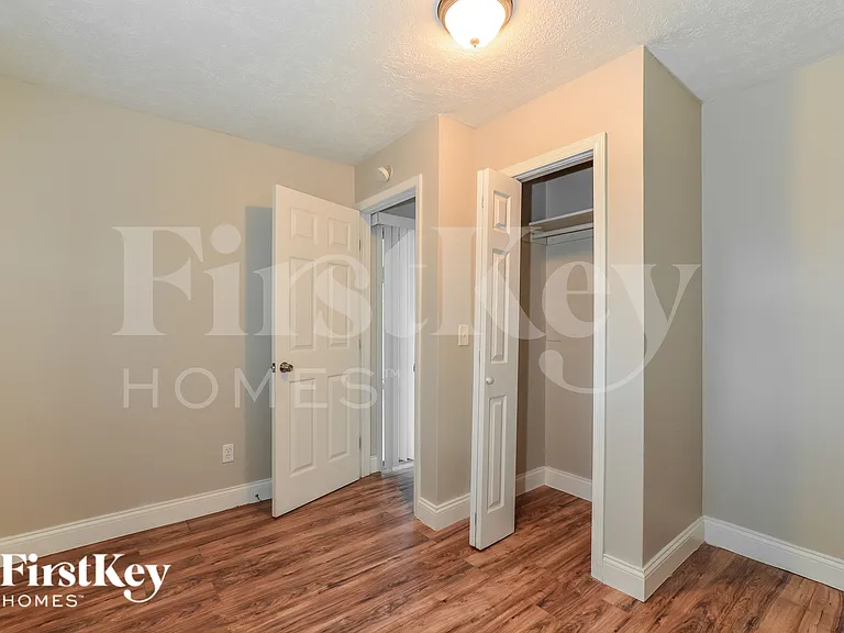 561 Hibiscus Rd — Photo 11