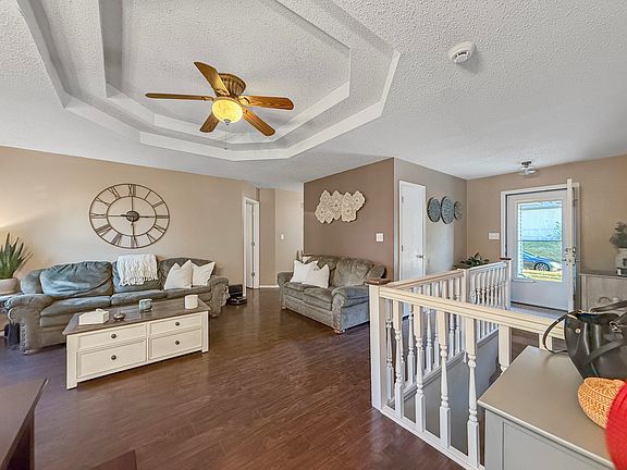 3rd image of 1185 W Grayrock Drive