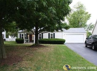 30 Hutchinson Rd, Ballwin, MO 63011