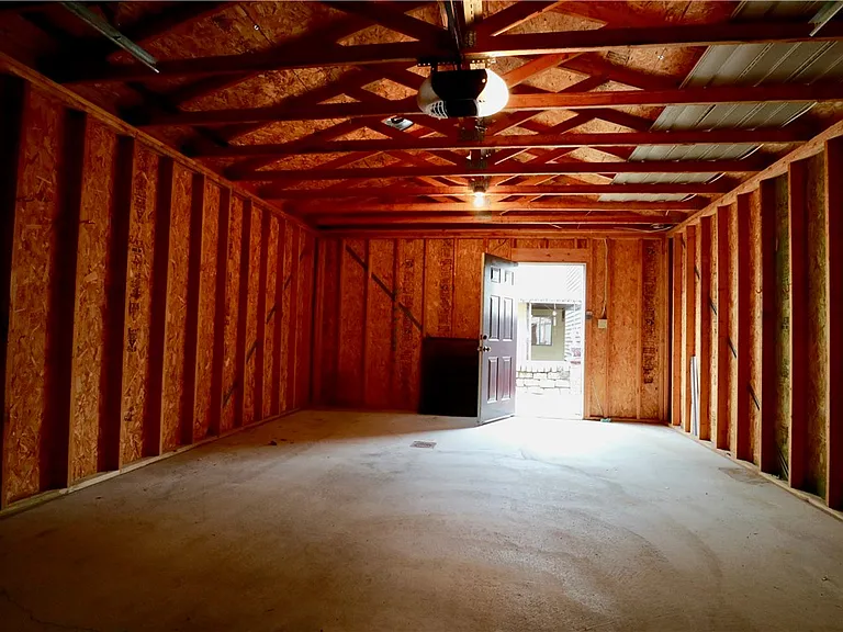 425 Pearl St — Photo 34