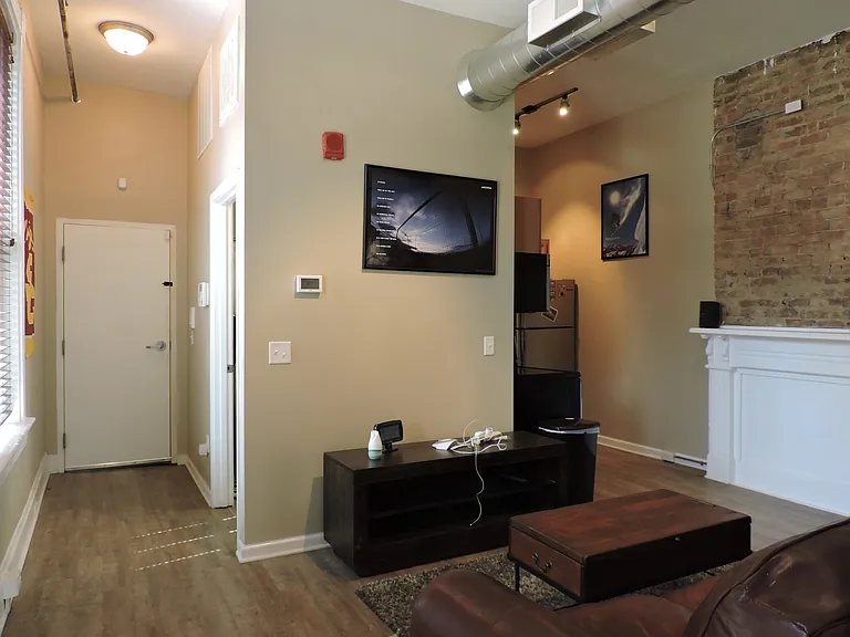 Walnut St. Apartments — Photo 27