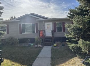 8 E 4th Ave, Groton, SD 57445
