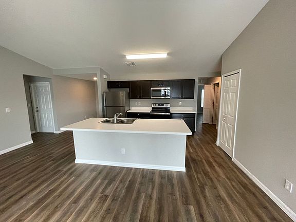 5th image of 1216 NE 10th Ln