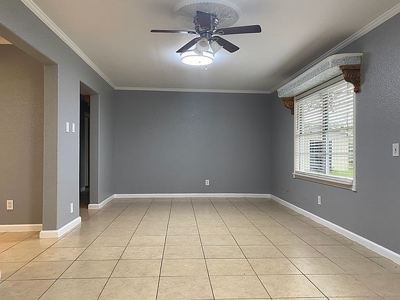 4th image of 350 Osborne Dr