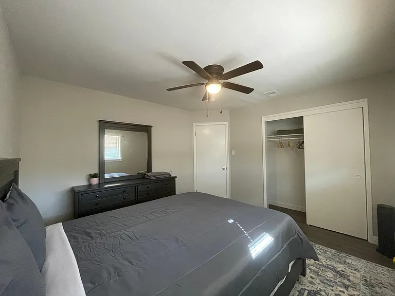 110 Gladys Ave #A — Photo 15