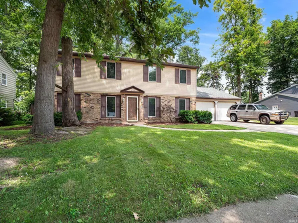 6125 Monarch Dr, Fort Wayne, IN 46815