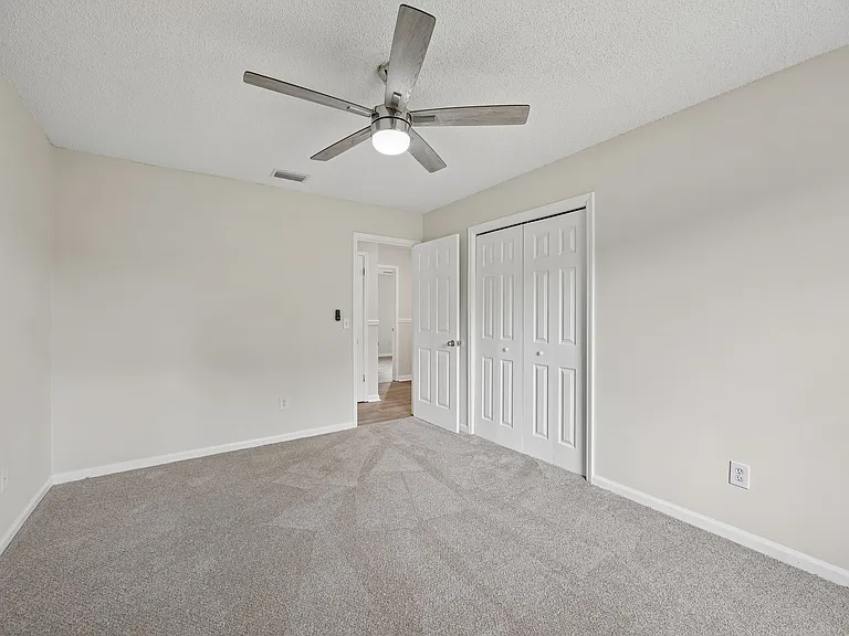 11018 Reading Rd — Photo 25