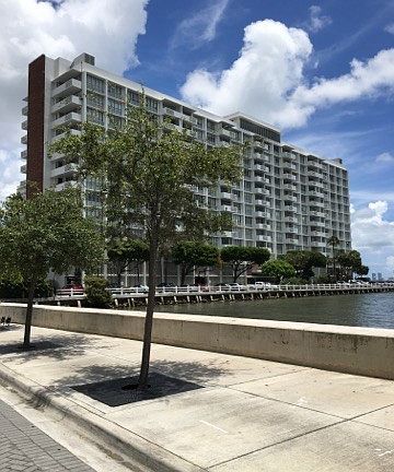 4th image of 2121 N Bayshore Dr APT 1102