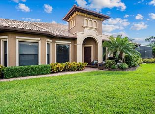 7555 Moorgate Point Way, Naples, FL 34113
