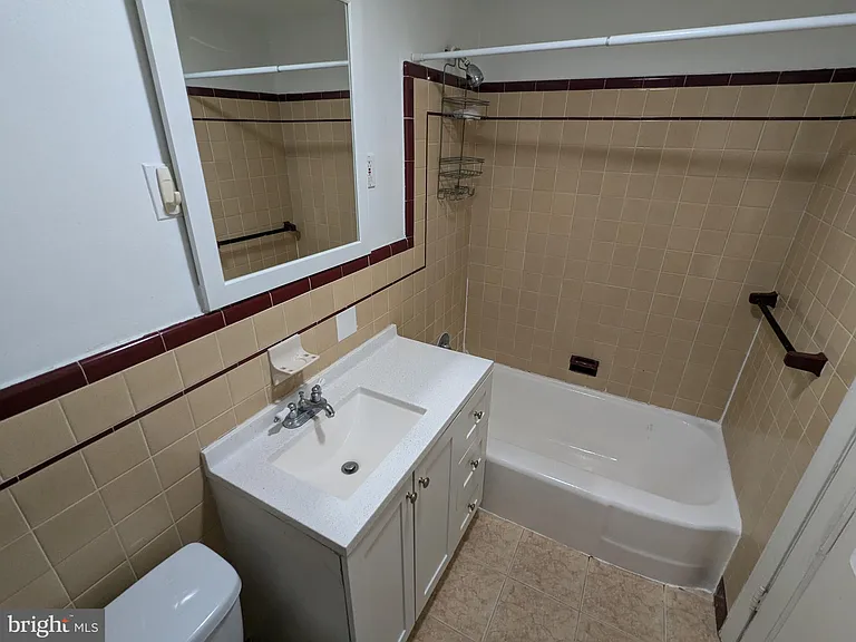 21 Steinway Ave — Photo 20