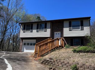 1637 River Crest Dr, Knoxville, TN 37922