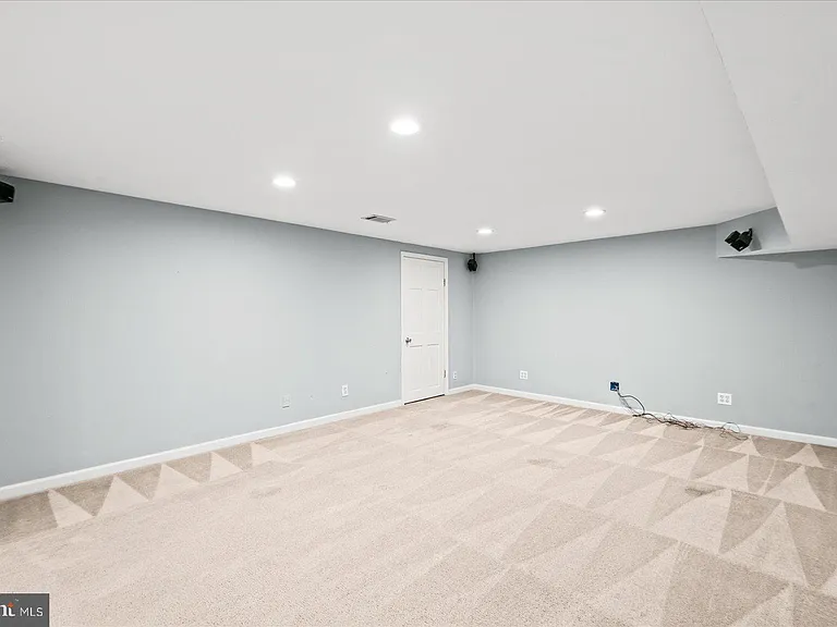 80 Stonewall Dr — Photo 28