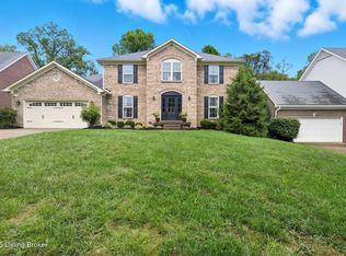 4110 Woods View Pl, Louisville, KY 40245
