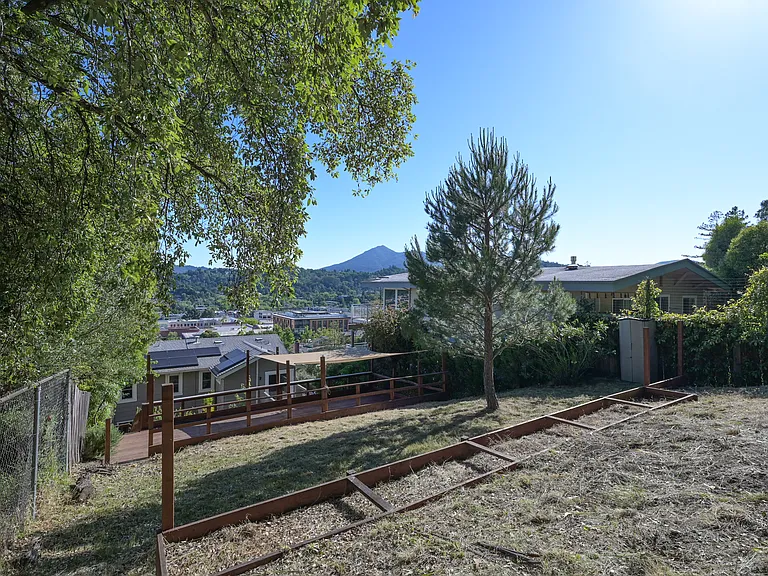 324 Laurel Pl — Photo 26