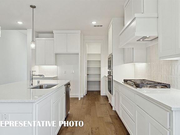 7th image of this home