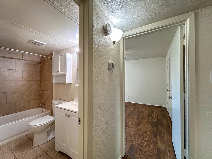 2512 W Hickory St #2 — Photo 13