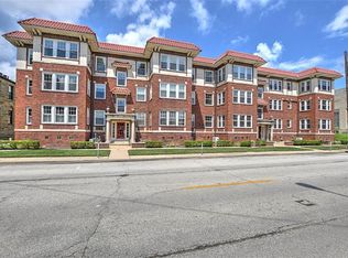 239 N Church St APT 6, Decatur, IL 62522