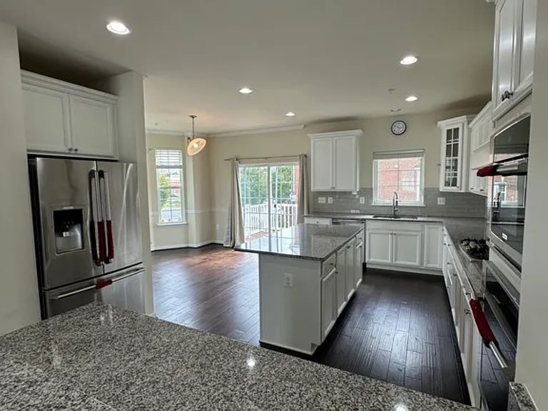 7154 Beaumont Pl — Photo 20