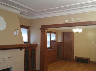 2561 N 49th St, Milwaukee, WI 53210